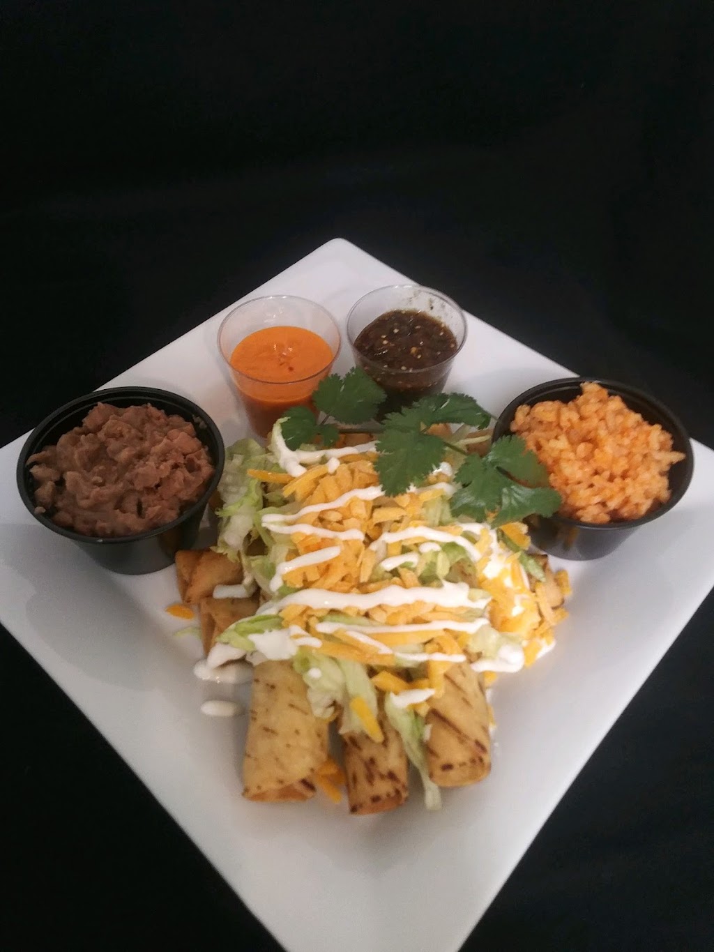 The Smoked Jalapeño — El Jalapeño Ahumado | restaurant | 3497 W Lincoln St, Phoenix, AZ 85009, USA | 7203664218 OR +1 720-366-4218