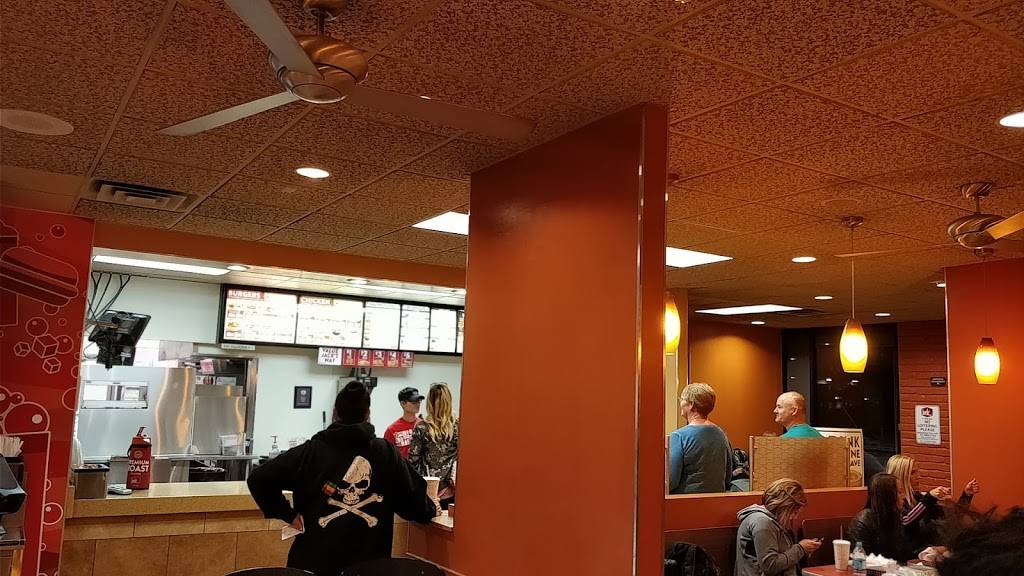 Jack in the Box | restaurant | 141 N Arizona Ave, Chandler, AZ 85225, USA | 4809637187 OR +1 480-963-7187