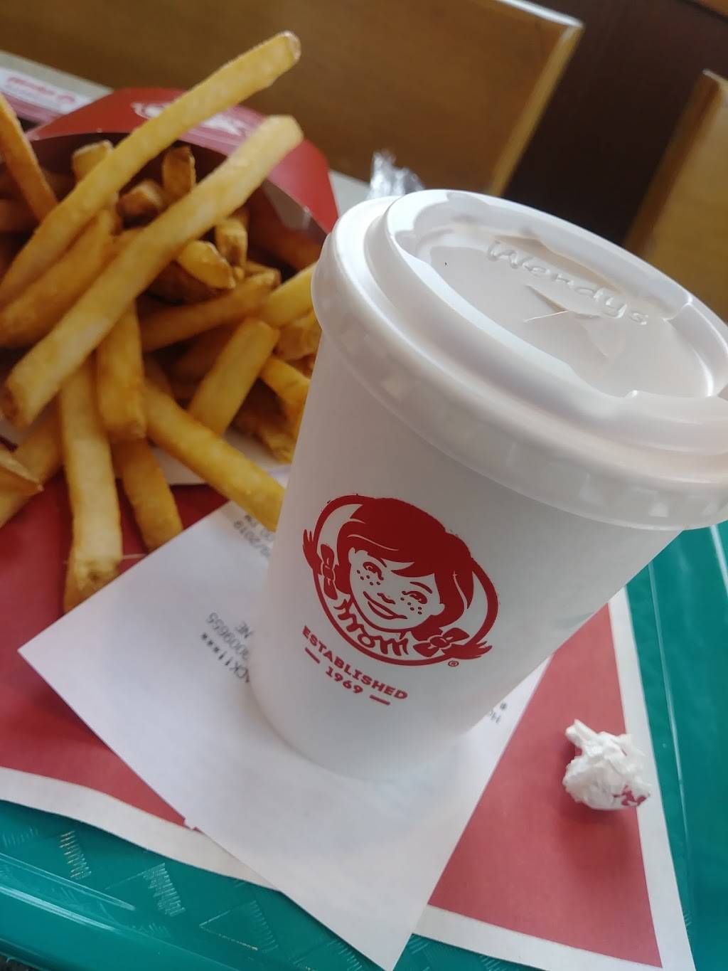 Wendys | restaurant | 13514 NE 175th St, Woodinville, WA 98072, USA | 4254819665 OR +1 425-481-9665