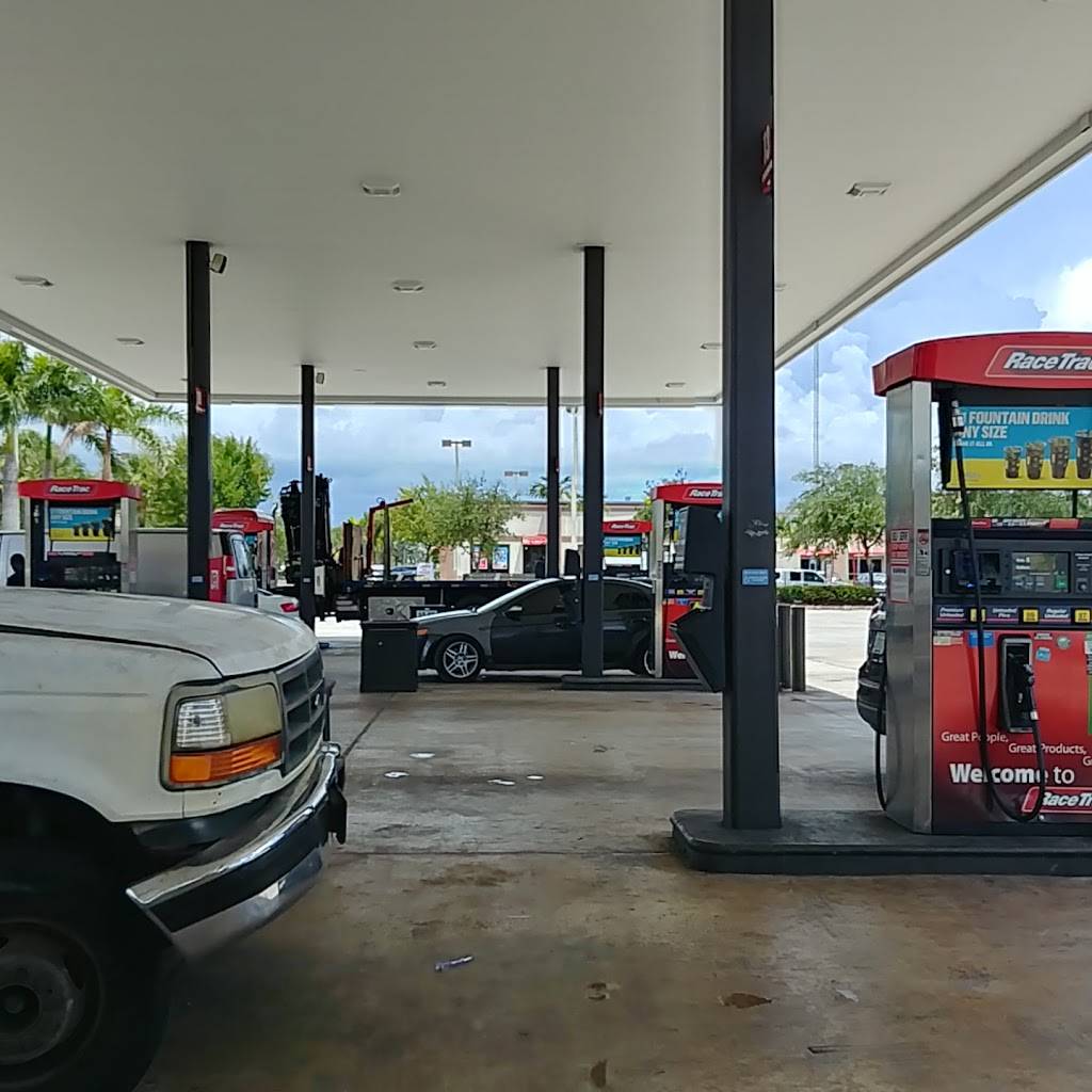 RaceTrac | bakery | 3996 Pembroke Rd, Pembroke Park, FL 33021, USA | 9549615931 OR +1 954-961-5931