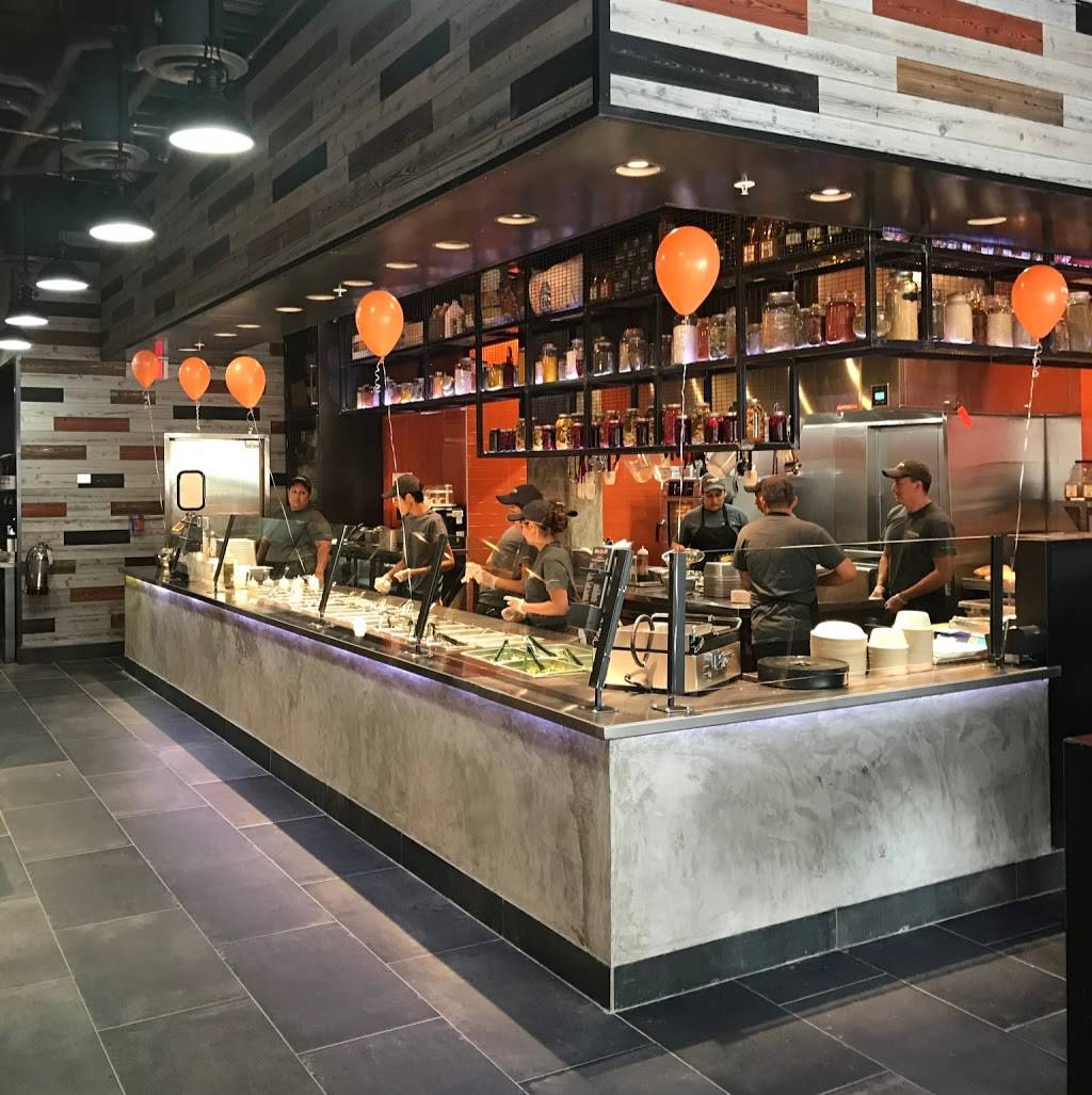 Mezeh Mediterranean Grill | restaurant | 144 National Plaza, Oxon Hill, MD 20745, USA | 3017537961 OR +1 301-753-7961