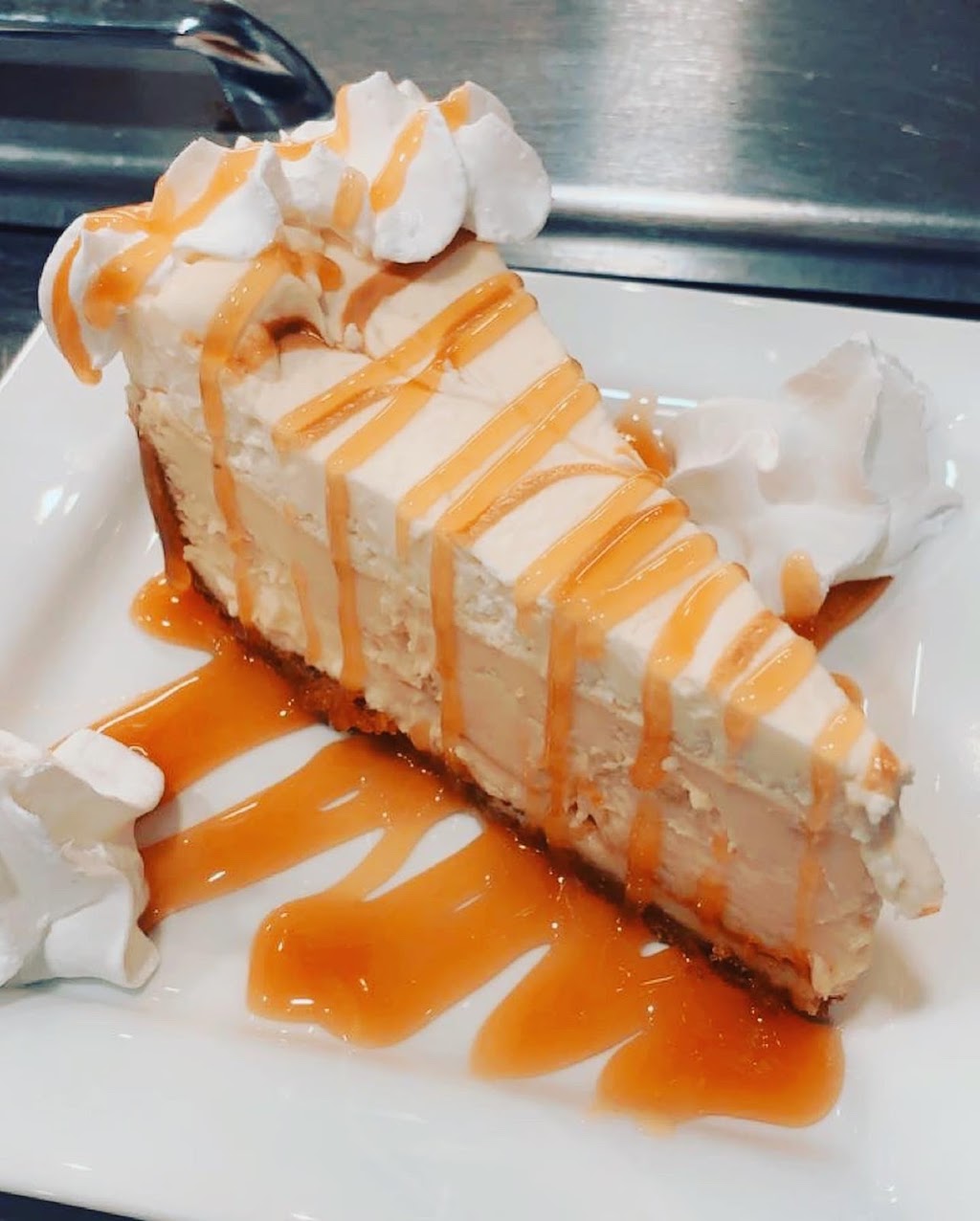 Outlaws Steak & Spirits | restaurant | 13871 Cabela Pkwy, Noblesville, IN 46060, USA | 4632381503 OR +1 463-238-1503