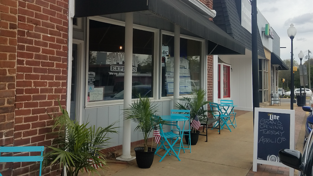 Towne Tavern Express | restaurant | 235 Main St, Fort Mill, SC 29715, USA | 8038021776 OR +1 803-802-1776