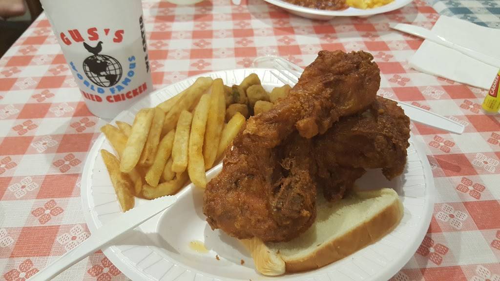 Guss World Famous Fried Chicken | restaurant | 215 S Center St, Collierville, TN 38017, USA | 9018536005 OR +1 901-853-6005