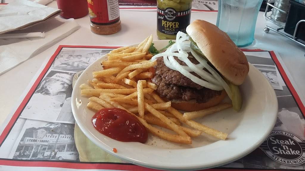 Steak n Shake | restaurant | 8950 Colonial Center Dr, Fort Myers, FL 33905, USA | 2399310090 OR +1 239-931-0090