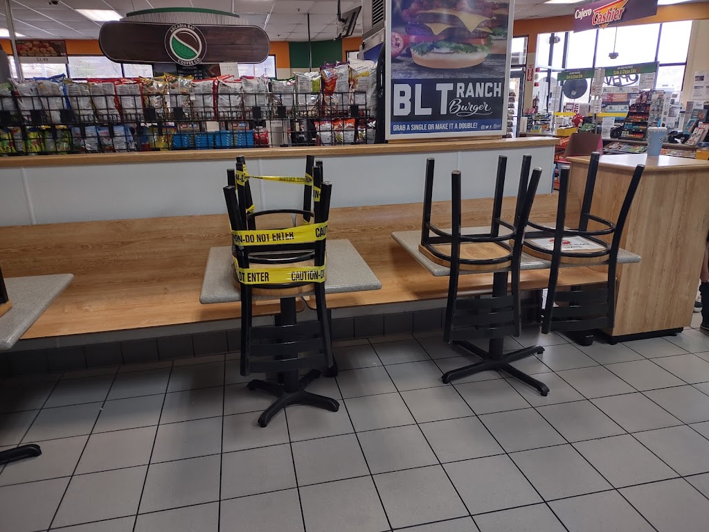 Fosters Freeze | restaurant | 62450 Chiriaco Rd, Indio, CA 92201, USA | 7602273227 OR +1 760-227-3227