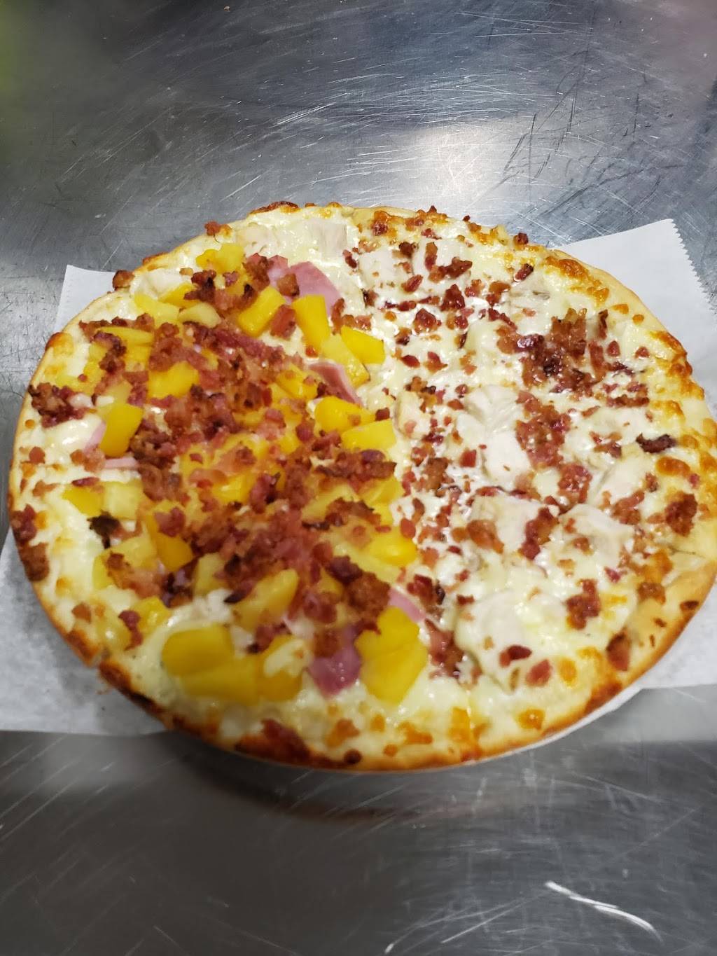 Singas Famous Pizza | restaurant | 37-11 Junction Blvd, Queens, NY 11368, USA | 9177451500 OR +1 917-745-1500