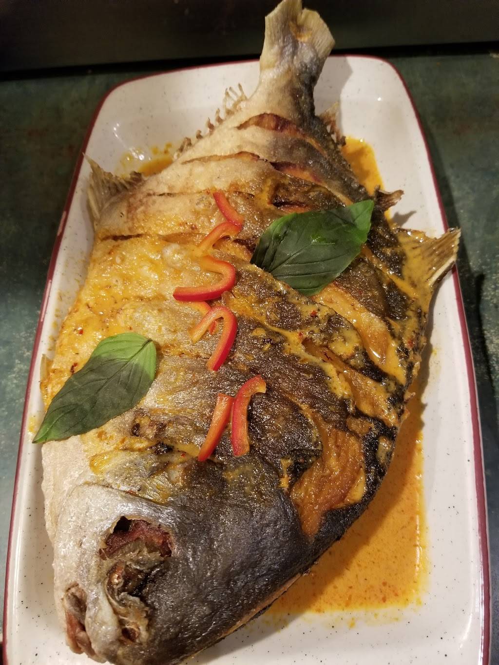 Thai Dishes | restaurant | 11934 Aviation Blvd, Inglewood, CA 90304, USA | 3106436199 OR +1 310-643-6199