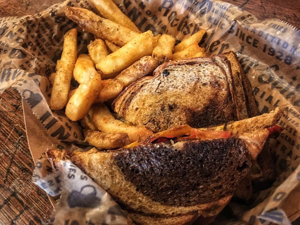 Der Rathskeller | restaurant | 800 Langdon St room 1211, Madison, WI 53706, USA | 6082627324 OR +1 608-262-7324