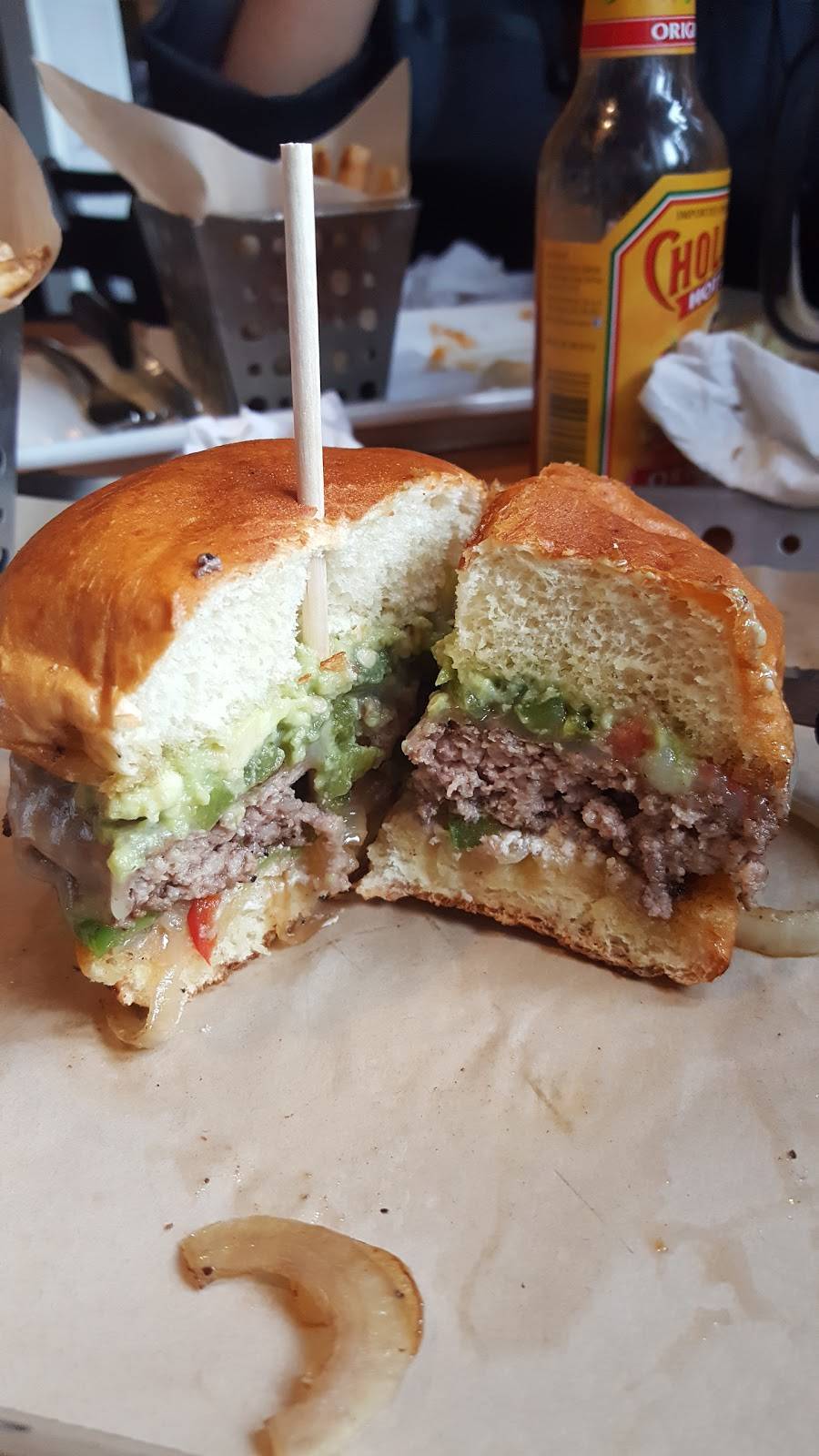 Chilis Grill & Bar | meal takeaway | 850 Renz Ln, Gilroy, CA 95020, USA | 4088424000 OR +1 408-842-4000