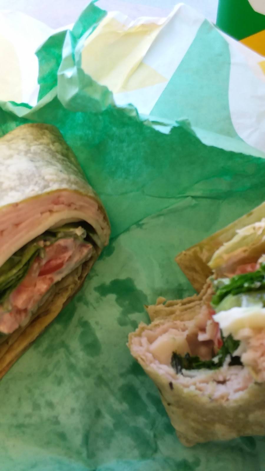 Subway Restaurants | restaurant | 11047 Huffmeister Rd, Houston, TX 77065, USA | 2819555377 OR +1 281-955-5377