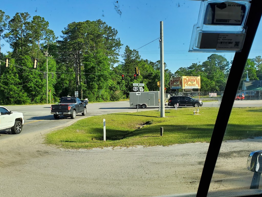 The Village Snack Bar | restaurant | 9003 State Rte 259, Waynesville, GA 31566, USA | 9127784707 OR +1 912-778-4707