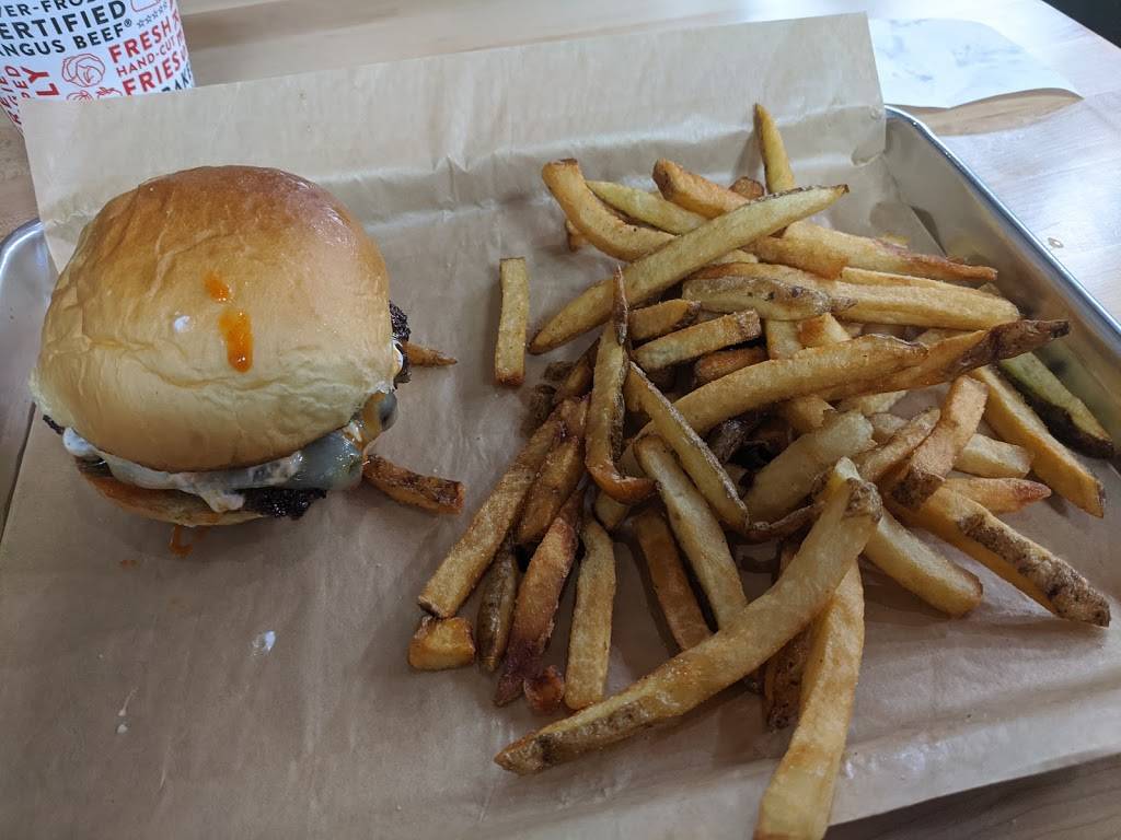 MOOYAH Burgers, Fries & Shakes | restaurant | 3388 Princess Anne Rd Suite 301B, Virginia Beach, VA 23456, USA | 7577972398 OR +1 757-797-2398