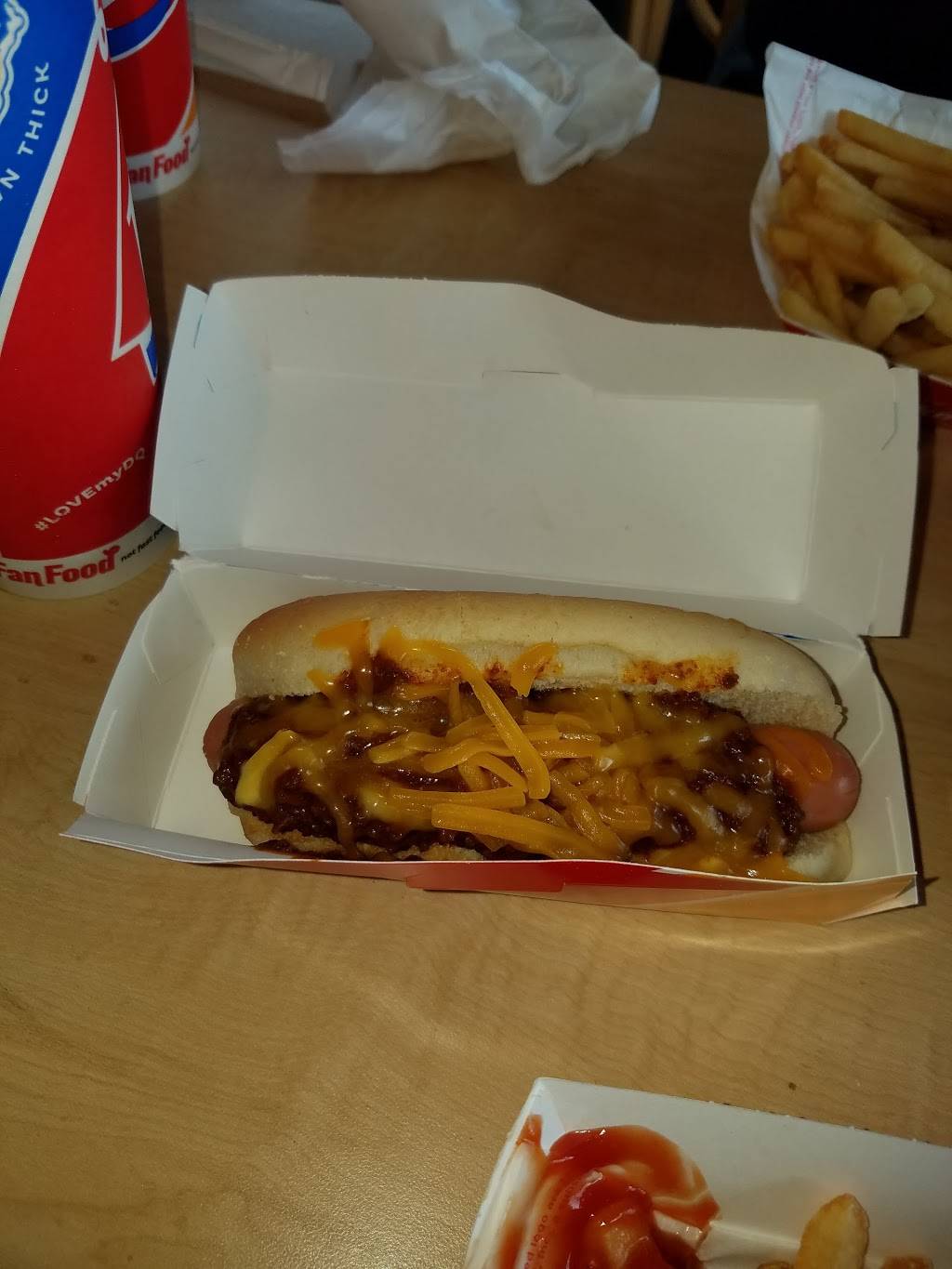 Dairy Queen Grill & Chill | restaurant | 5785 Godfrey Rd, Godfrey, IL 62035, USA | 6184665524 OR +1 618-466-5524