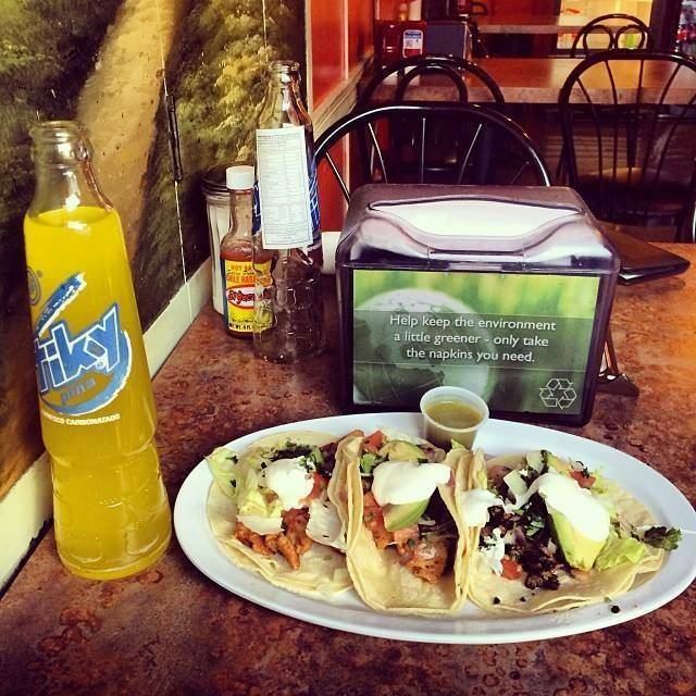 Los Pinos | restaurant | 132 Central Ave, Lynn, MA 01901, USA | 7815846965 OR +1 781-584-6965