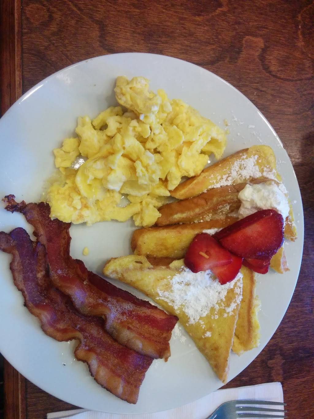 Iron Door Saloon | restaurant | 18761 Main St, Groveland, CA 95321, USA | 2099628904 OR +1 209-962-8904