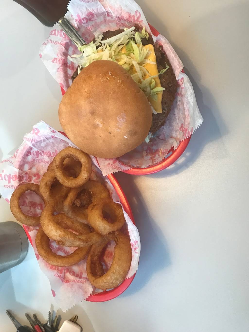 Schoops Hamburgers | restaurant | 136 US-30, Schererville, IN 46375, USA | 2193223332 OR +1 219-322-3332