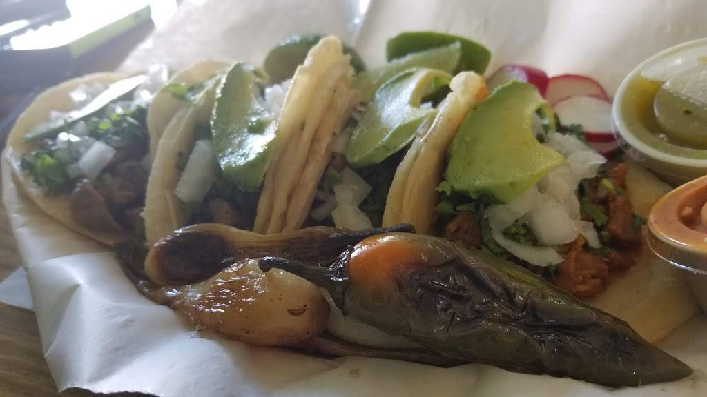 Little Mexico Store & Restaurant | restaurant | 127 S Broad St, Kenbridge, VA 23944, USA | 4346763317 OR +1 434-676-3317