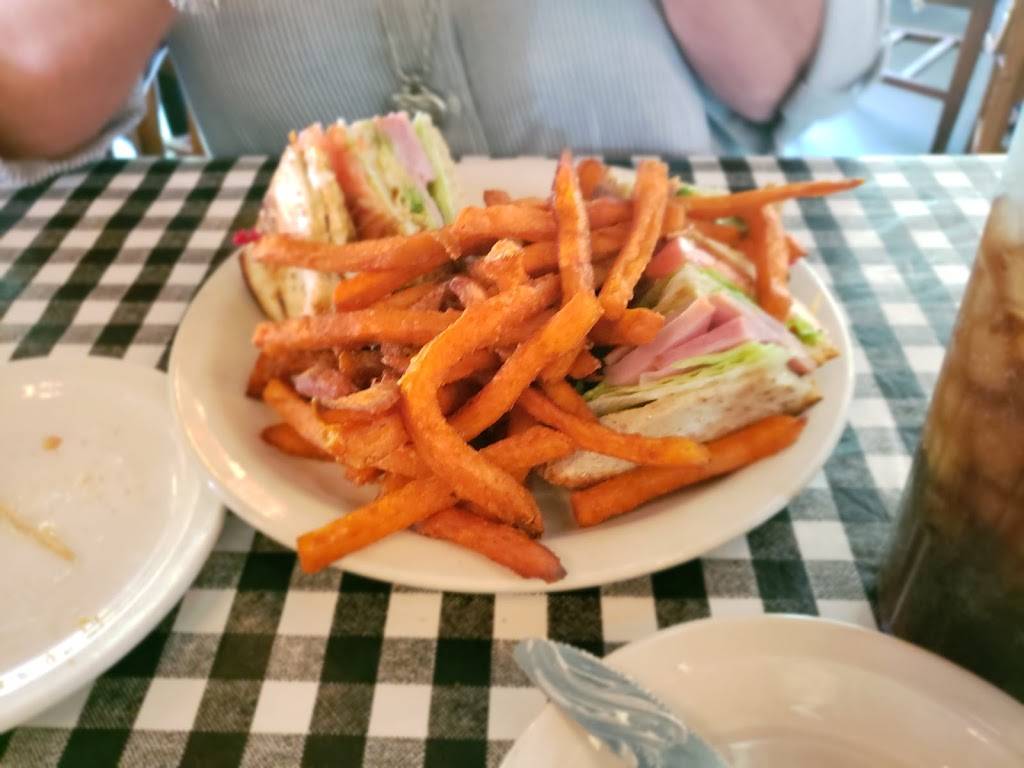 Farmhouse Cafe | restaurant | 1004 14th St, Huntsville, TX 77340, USA | 9364351450 OR +1 936-435-1450