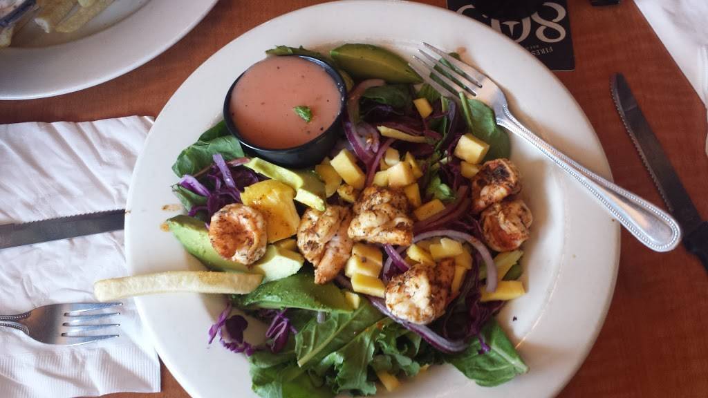 Go 4 It Sports Grill | restaurant | 10677 Northwest Hwy, Dallas, TX 75238, USA | 2142219440 OR +1 214-221-9440