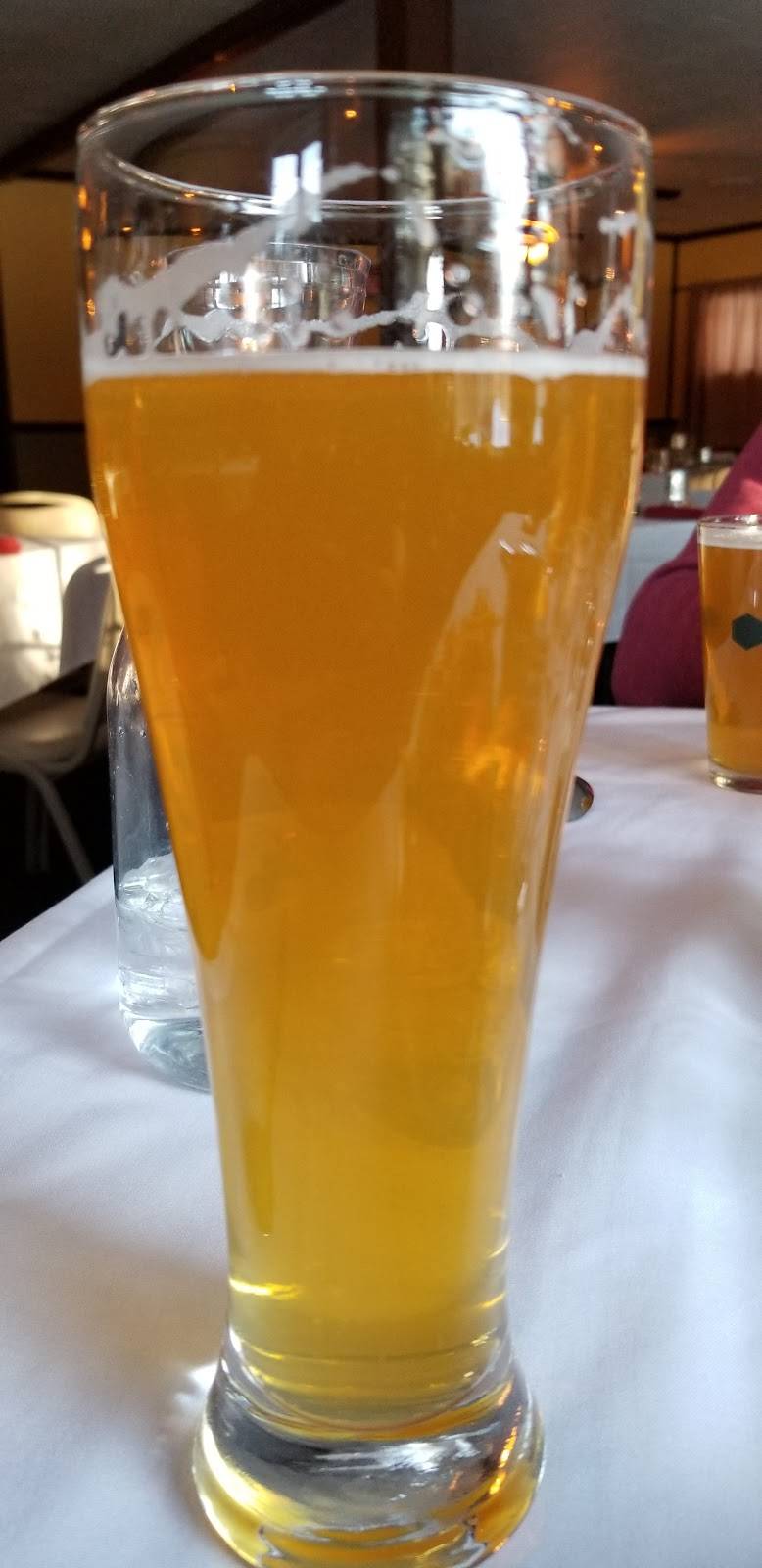 Club Oasis | restaurant | 11345 WI-21, Sparta, WI 54656, USA | 6082692644 OR +1 608-269-2644