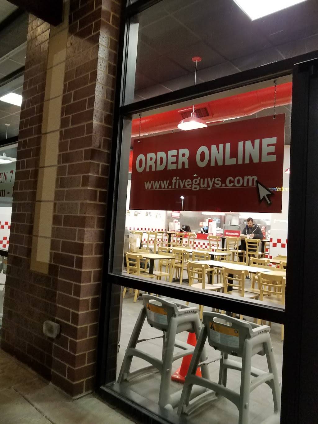 Five Guys | meal takeaway | 5922 Barkley St Suite 101, Mission, KS 66202, USA | 9132967560 OR +1 913-296-7560