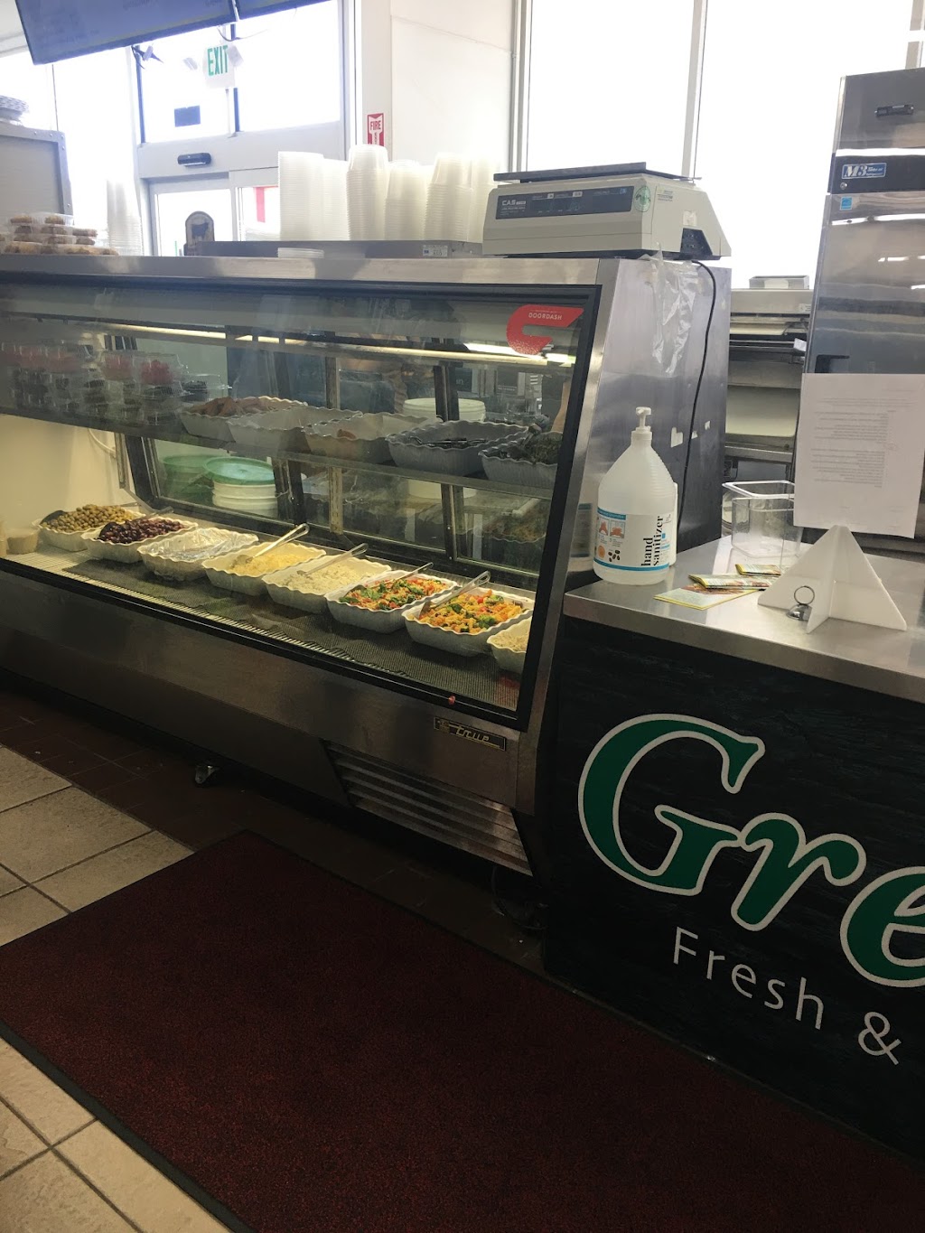 The Green Olive Ventura | restaurant | 1947 E Main St, Ventura, CA 93001, USA | 8056437810 OR +1 805-643-7810