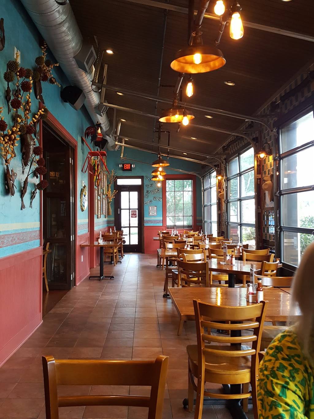 Lupe Tortilla | restaurant | 5482 Farm to Market 1960 Rd W, Houston, TX 77069, USA | 7132310640 OR +1 713-231-0640