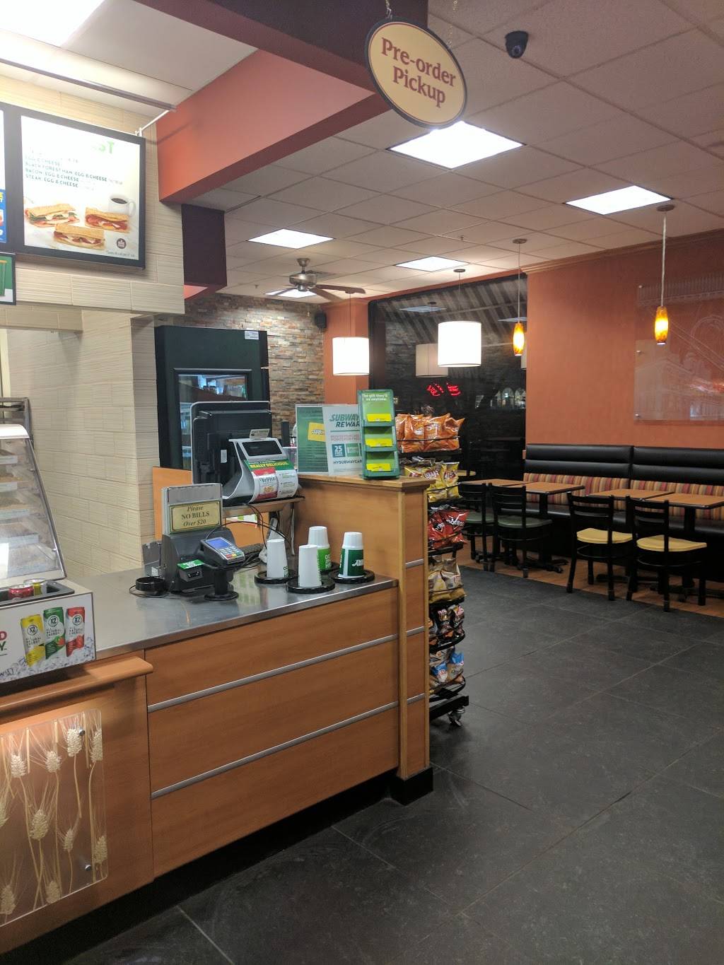 Subway | restaurant | 819 Williams Street, Unit #M, Williams Place, Longmeadow, MA 01106, USA | 4135674400 OR +1 413-567-4400