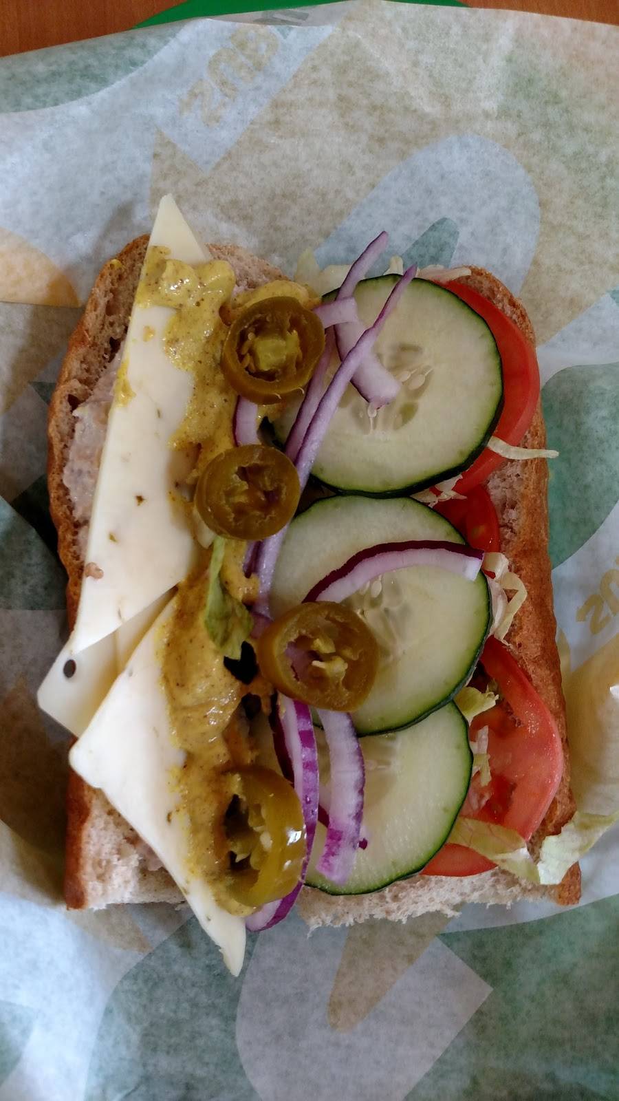 Subway | meal takeaway | 7710 Balboa Ave Suite 129, San Diego, CA 92111, USA | 8582797911 OR +1 858-279-7911