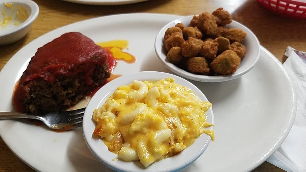 The Colonial Restaurant | restaurant | 8790 Wards Rd, Rustburg, VA 24588, USA | 4348212511 OR +1 434-821-2511