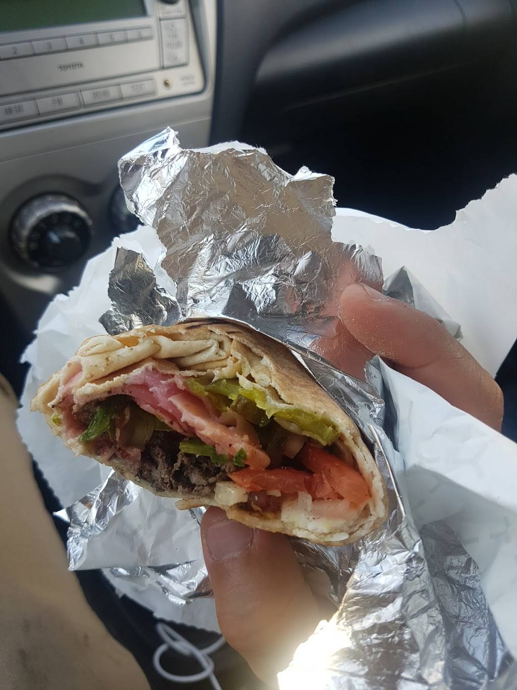 Rifcas Mediterranean Kitchen | restaurant | 8950 Yonge St, Richmond Hill, ON L4C 6Z7, Canada | 9057310288 OR +1 905-731-0288