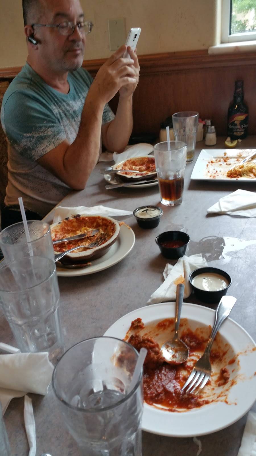 Angelos Italian Restaurant | restaurant | 2270 Vindale Rd, Tavares, FL 32778, USA | 3523432757 OR +1 352-343-2757