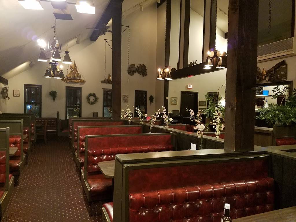 Turks Seafood Restaurant | meal takeaway | 425 Captain Thomas Blvd, West Haven, CT 06516, USA | 2039334552 OR +1 203-933-4552