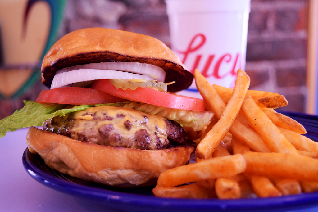 Lucys Retired Surfers Bar & Restaurant | restaurant | 1775 Beach Blvd, Biloxi, MS 39531, USA | 2282074369 OR +1 228-207-4369