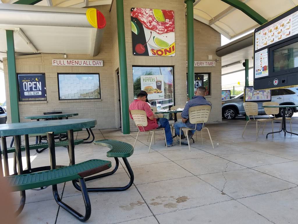 Sonic Drive-In | restaurant | 8661 N Beach St, Keller, TX 76248, USA | 8174316591 OR +1 817-431-6591