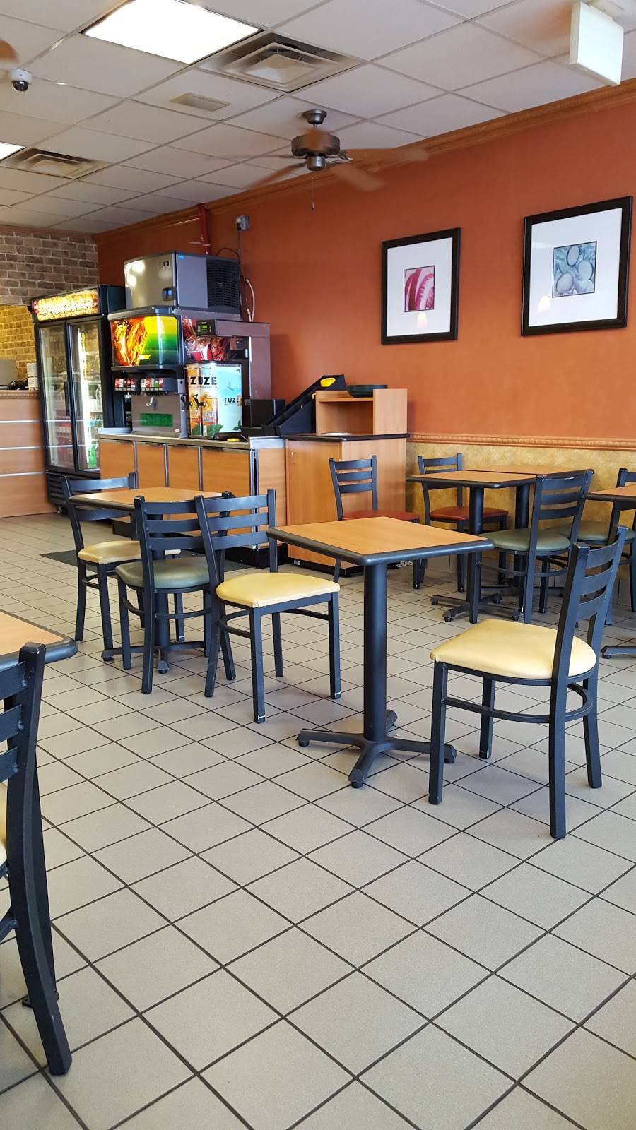 Subway Restaurants | restaurant | 6920 Braddock Rd L, Annandale, VA 22003, USA | 7033540202 OR +1 703-354-0202