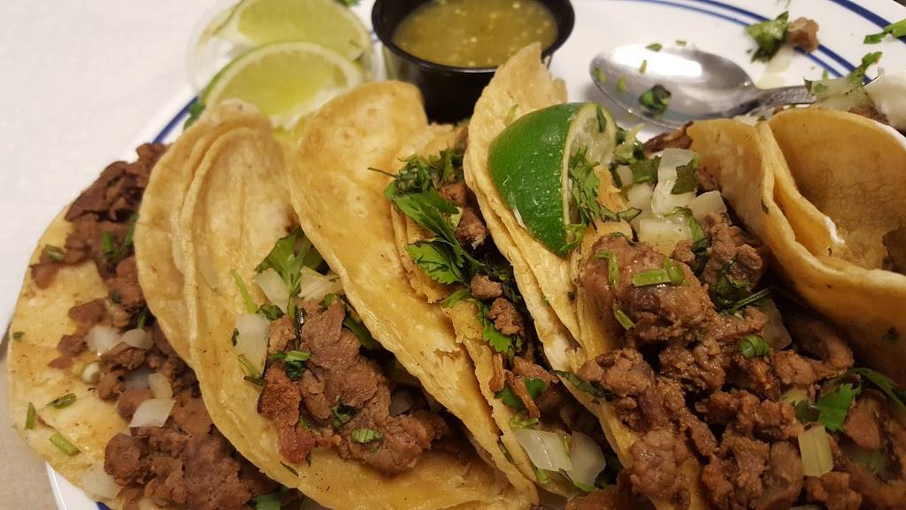 Panchos Tacos & Meat Shop | restaurant | 47752 W Pontiac Trail, Wixom, MI 48393, USA | 2489567828 OR +1 248-956-7828