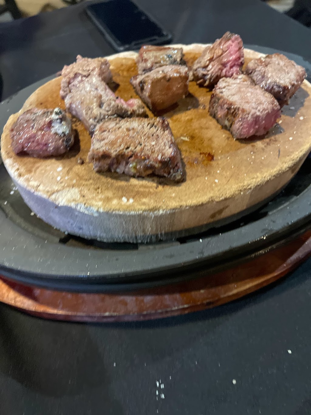 Hideout Steakhouse and BBQ | restaurant | 1269 N Promenade Pkwy #121, Casa Grande, AZ 85194, USA | 5202776020 OR +1 520-277-6020