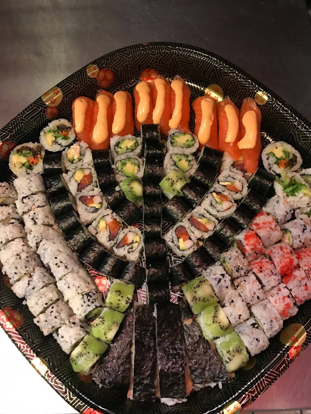 Sushi Fussion Great Neck | restaurant | 613 Middle Neck Rd, Great Neck, NY 11023, USA | 5164415900 OR +1 516-441-5900