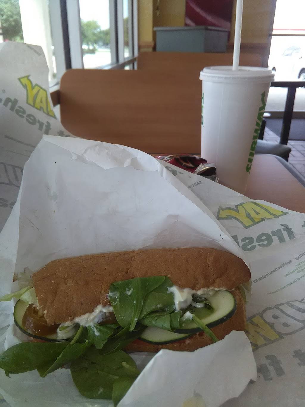 Subway Restaurants | restaurant | 6113 Telephone Rd, Houston, TX 77087, USA | 7136448867 OR +1 713-644-8867