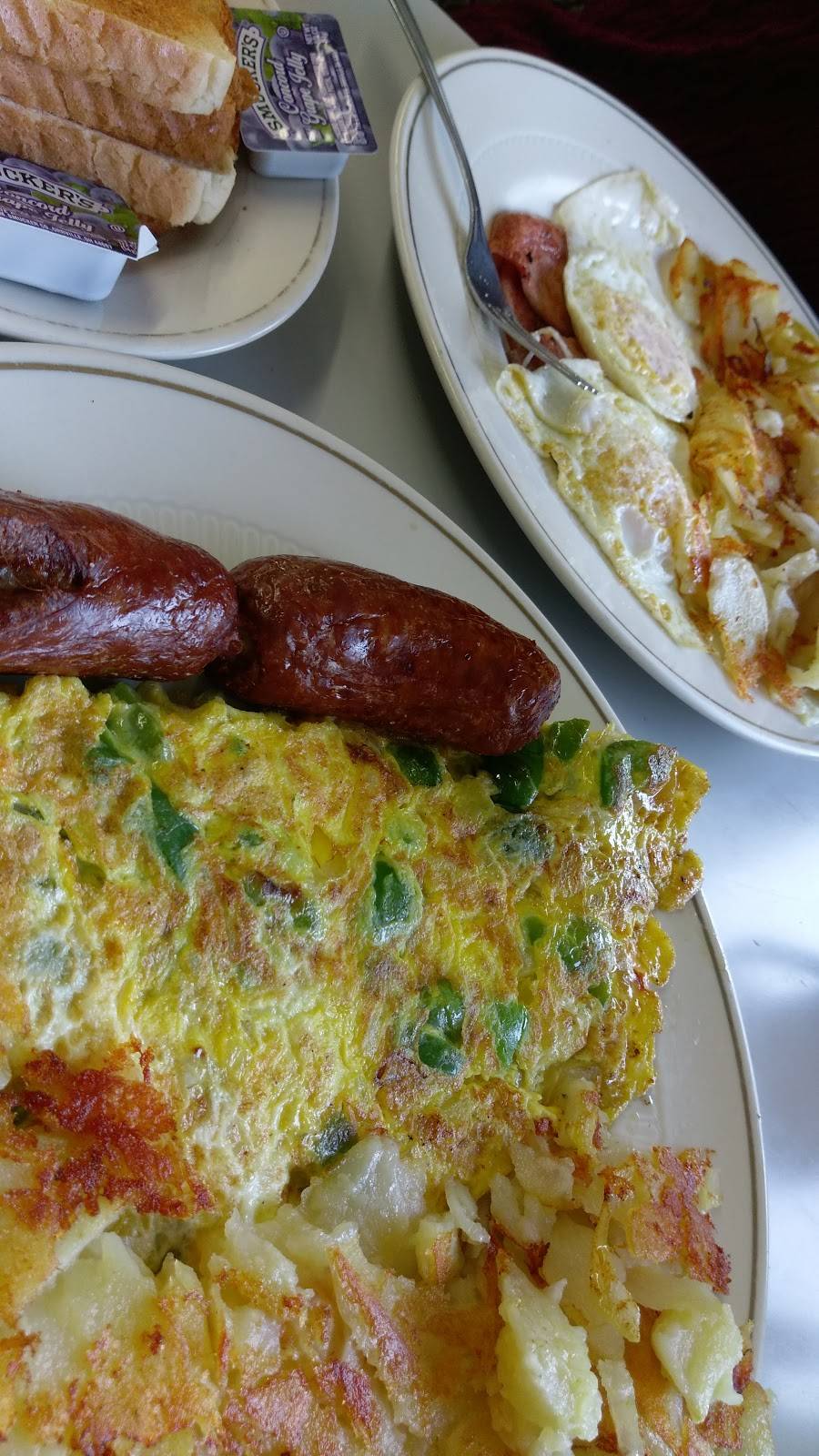 Nicholas Diner Inc | restaurant | 88 E Railway Ave, Paterson, NJ 07503, USA | 9732782556 OR +1 973-278-2556