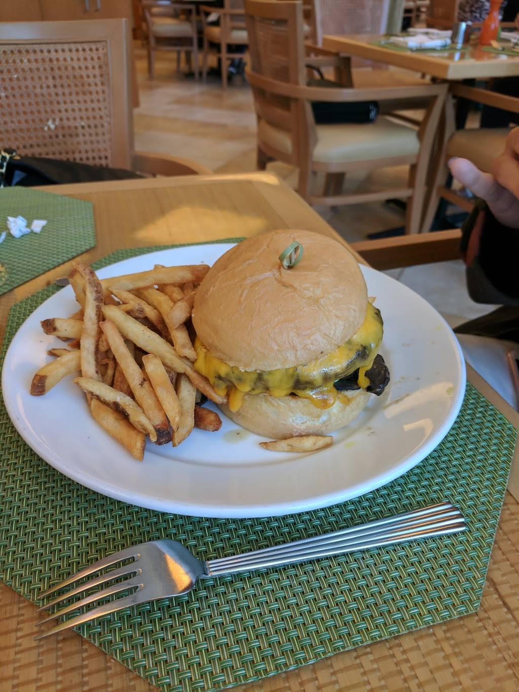 The Bistro | restaurant | 6001 Destination Pkwy, Orlando, FL 32819, USA | 4073134300 OR +1 407-313-4300