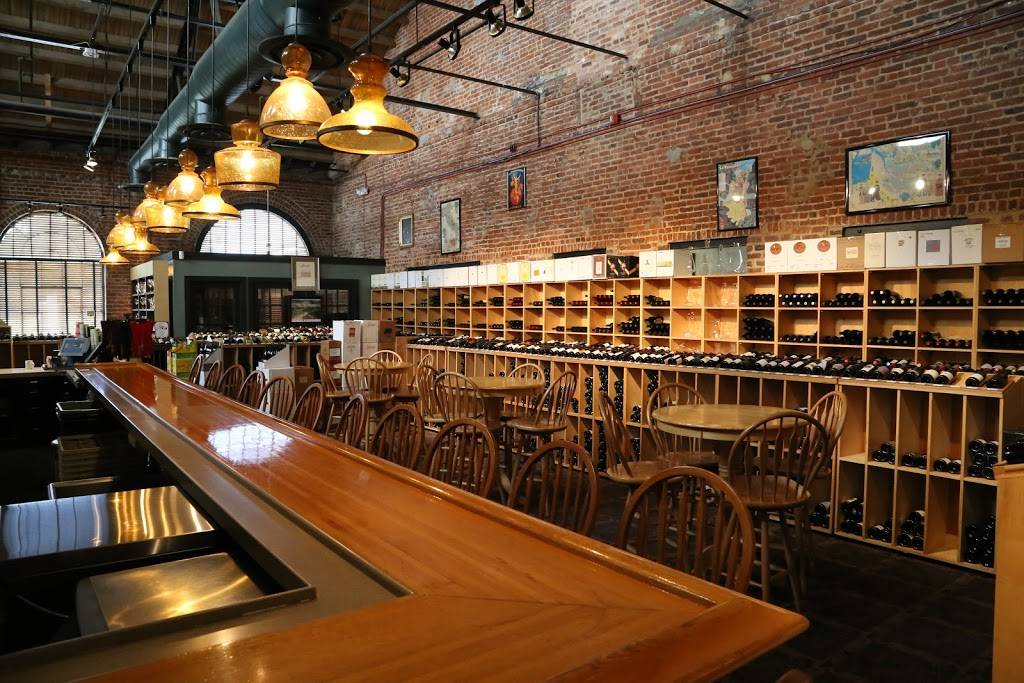 Northampton Wine + Dine | restaurant | 211 E Broad St, Greenville, SC 29601, USA | 8642713919 OR +1 864-271-3919