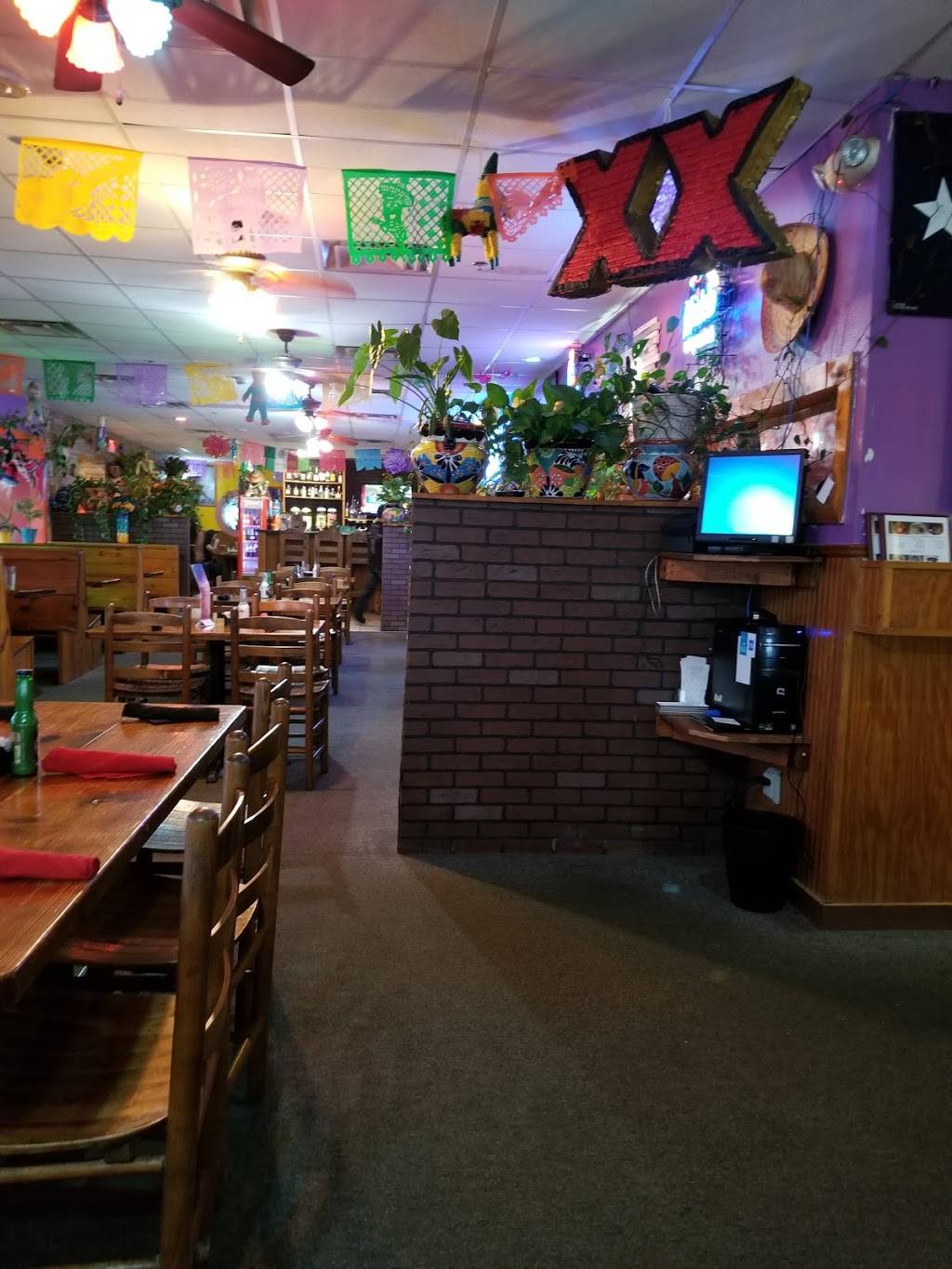 Two Amigos Mexican Restaurant | restaurant | 2308 Lutcher Dr, Orange, TX 77632, USA | 4096709899 OR +1 409-670-9899