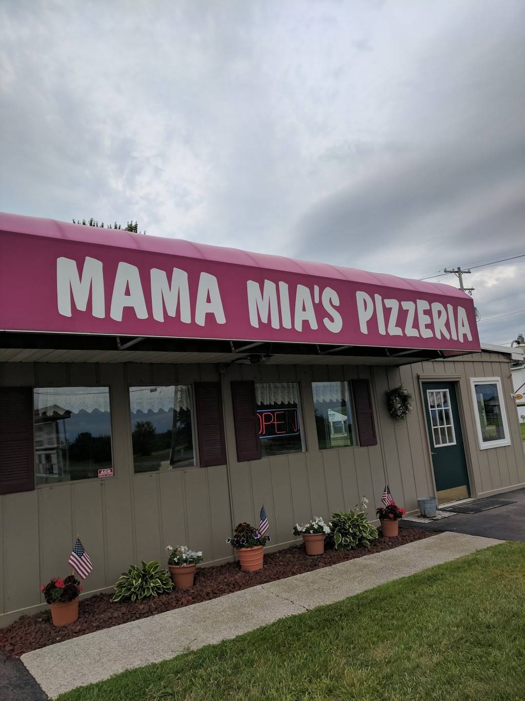 Ma Ma Mias Pizzeria | restaurant | 16535 Gratiot Rd, Hemlock, MI 48626, USA | 9896426420 OR +1 989-642-6420
