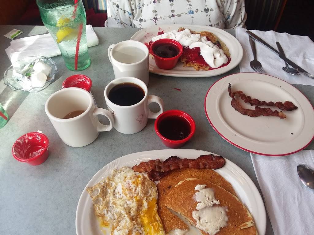 Friendlys | restaurant | 12814 Shank Farm Way, Hagerstown, MD 21742, USA | 3017339570 OR +1 301-733-9570