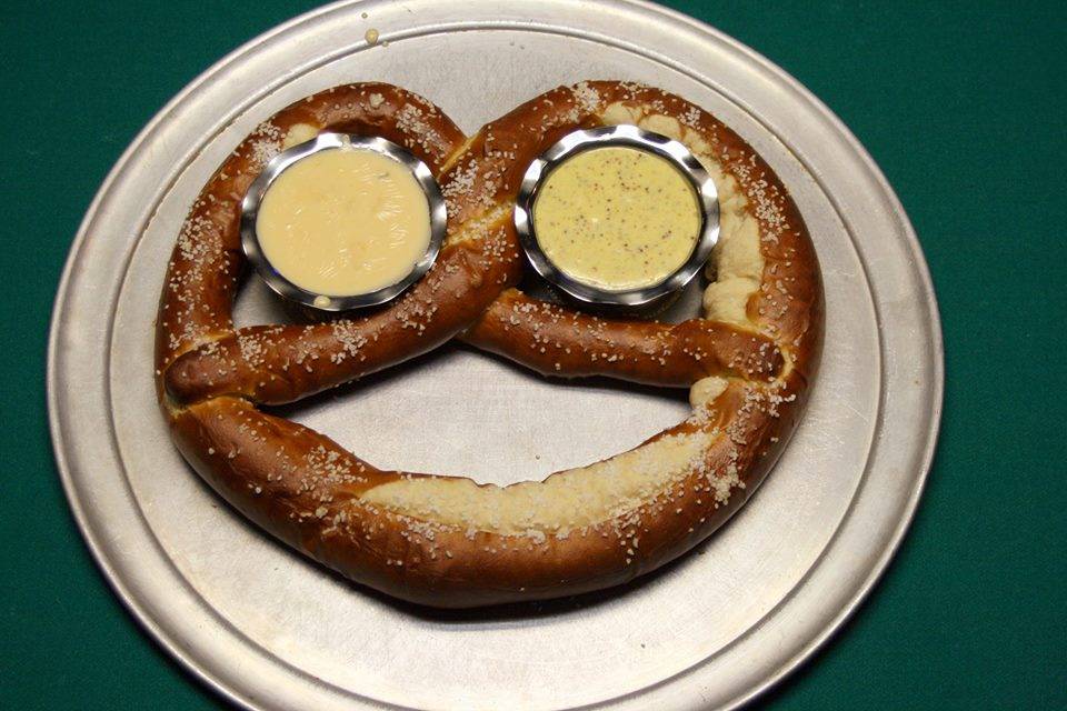 JPs Sports Bar & Grill | restaurant | 95 Hilltop Village Center Dr, Eureka, MO 63025, USA | 6369385030 OR +1 636-938-5030