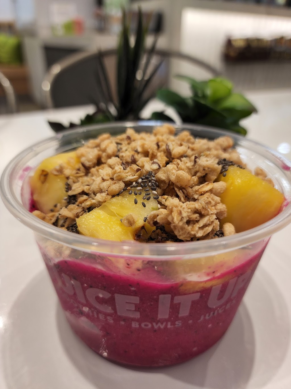 Juice It Up! Plaza de Perris | restaurant | 1688 N Perris Blvd suite d5, Perris, CA 92571, USA | 9514357010 OR +1 951-435-7010