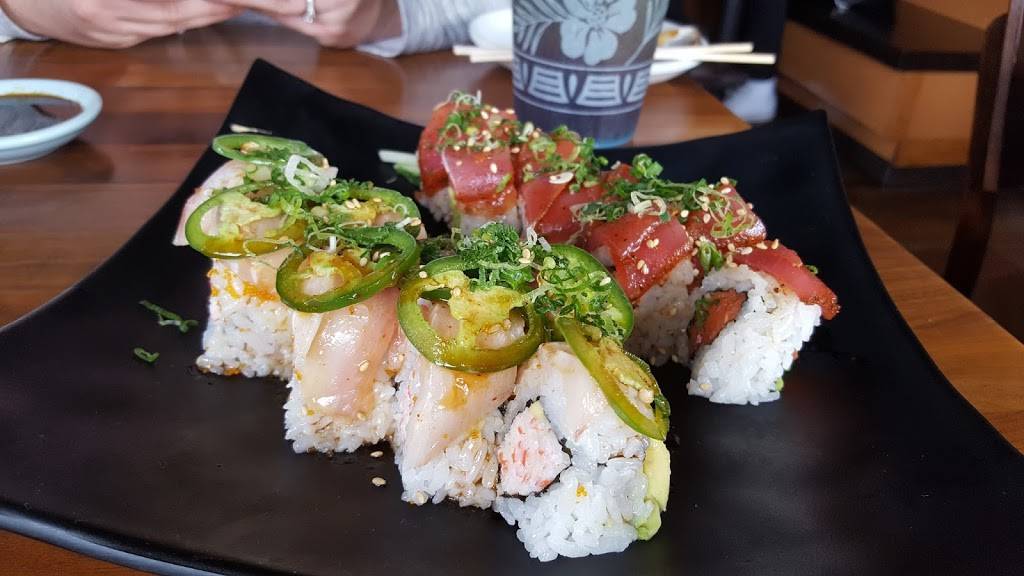 Full Moon Sushi | restaurant | 9965 Ellis Ave, Fountain Valley, CA 92708, USA | 7149633214 OR +1 714-963-3214